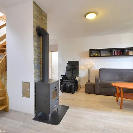 Karpatka 1 Przy Wyciagu Narciarskim *